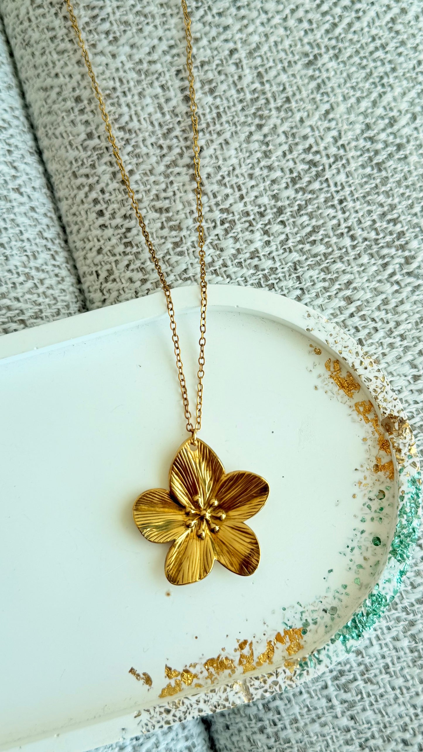 Stainless Steel Amapola Necklace