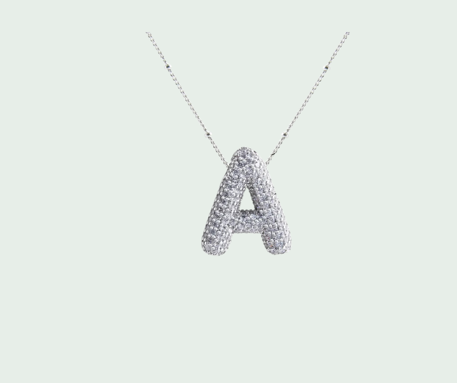 Cadena "Diamond Letter Silver"