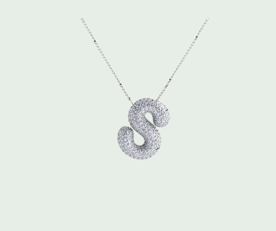 Cadena "Diamond Letter Silver"